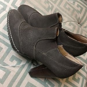 Grey heels, Size 8